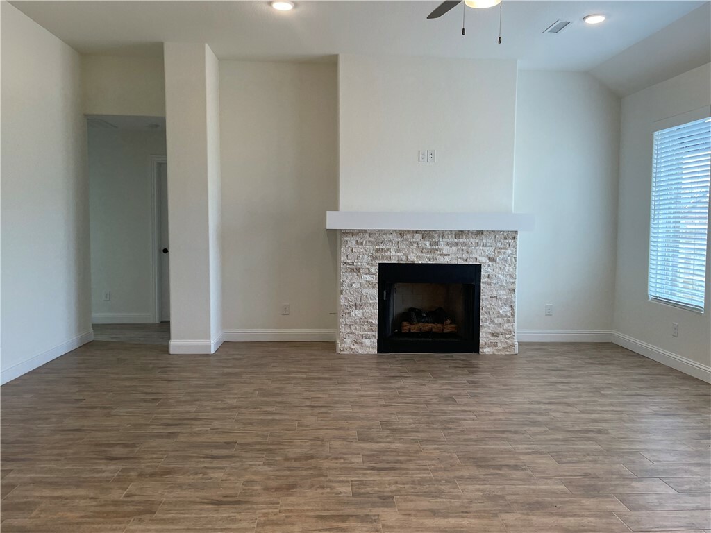 Property Photo: 4717 W Planetree Street AR 72704
