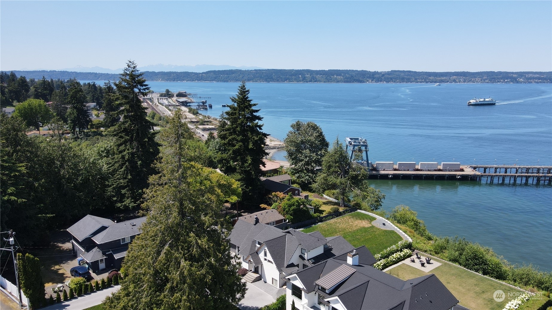 Property Photo:  3618 W Mukilteo Boulevard B  WA 98203 