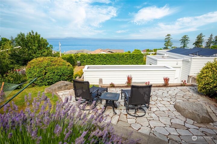 Property Photo:  2520 Taft Drive  WA 98262 