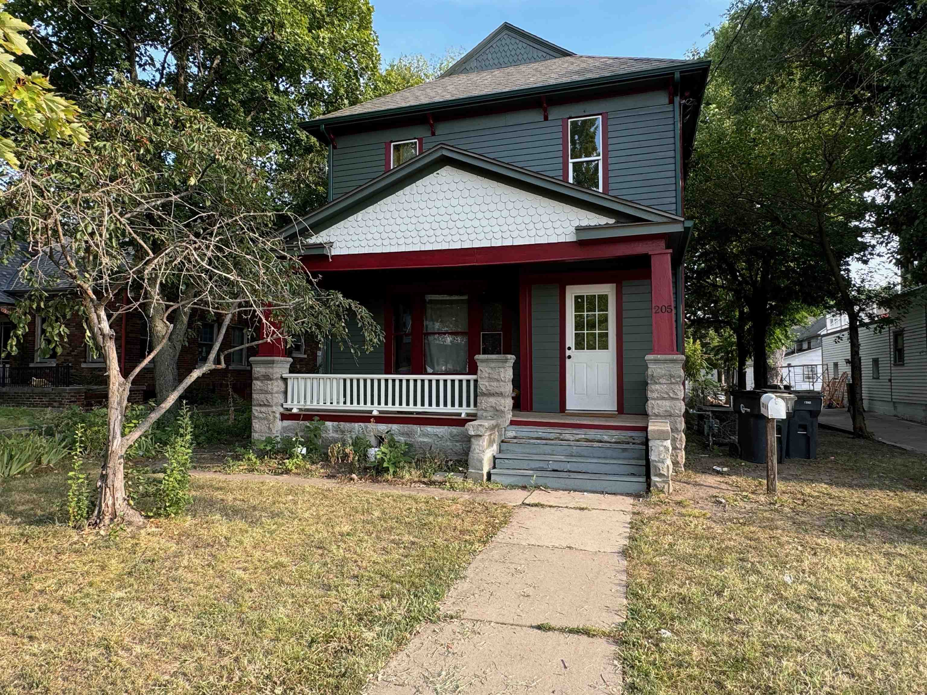 Property Photo:  205 E 1st St  KS 67114 