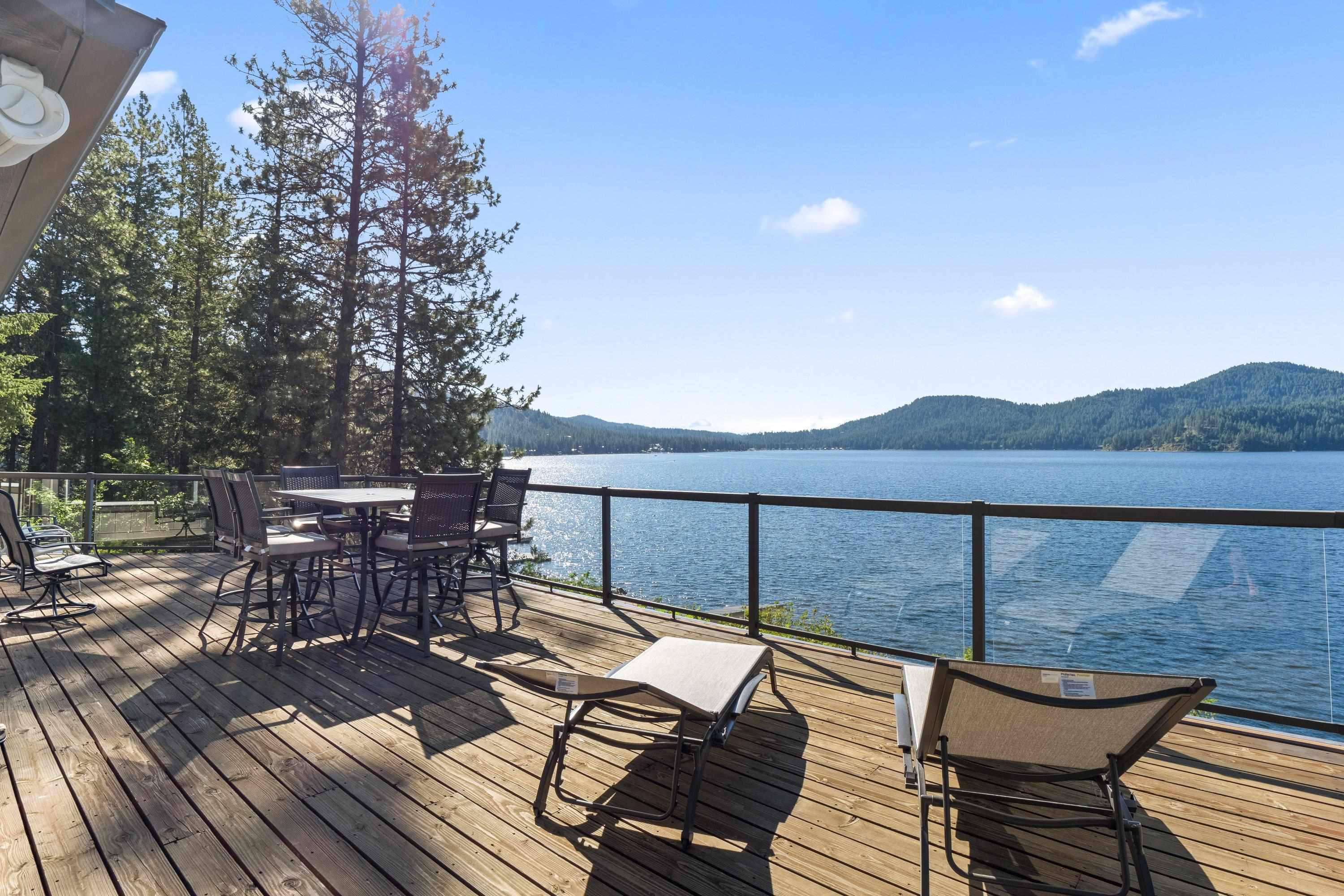 Property Photo:  3917 N Deer Lake Rd  WA 99148 