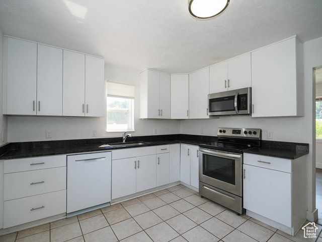 Property Photo:  1395 E Elm Leaf Cv  UT 84117 