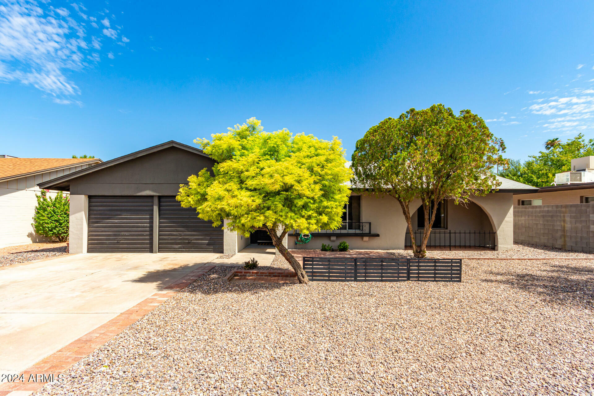 Property Photo:  1928 E Colgate Drive  AZ 85283 