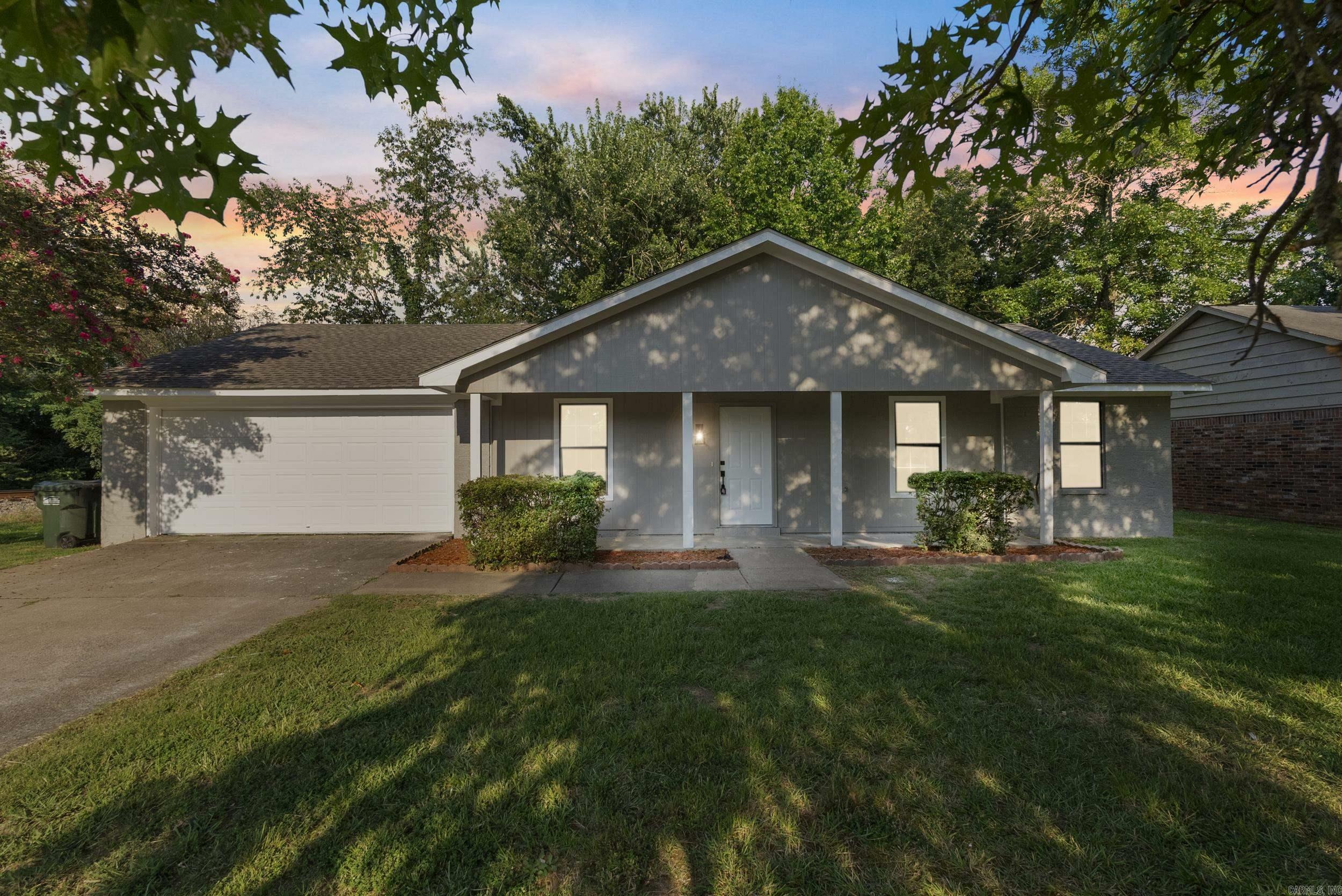 Property Photo:  1510 Davis Street  AR 72034 