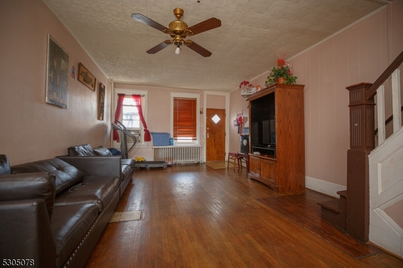 Property Photo:  521 Emory Ave  NJ 08611 