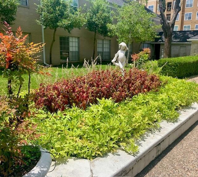 Property Photo: 2600 Bellefontaine Street A18 TX 77025