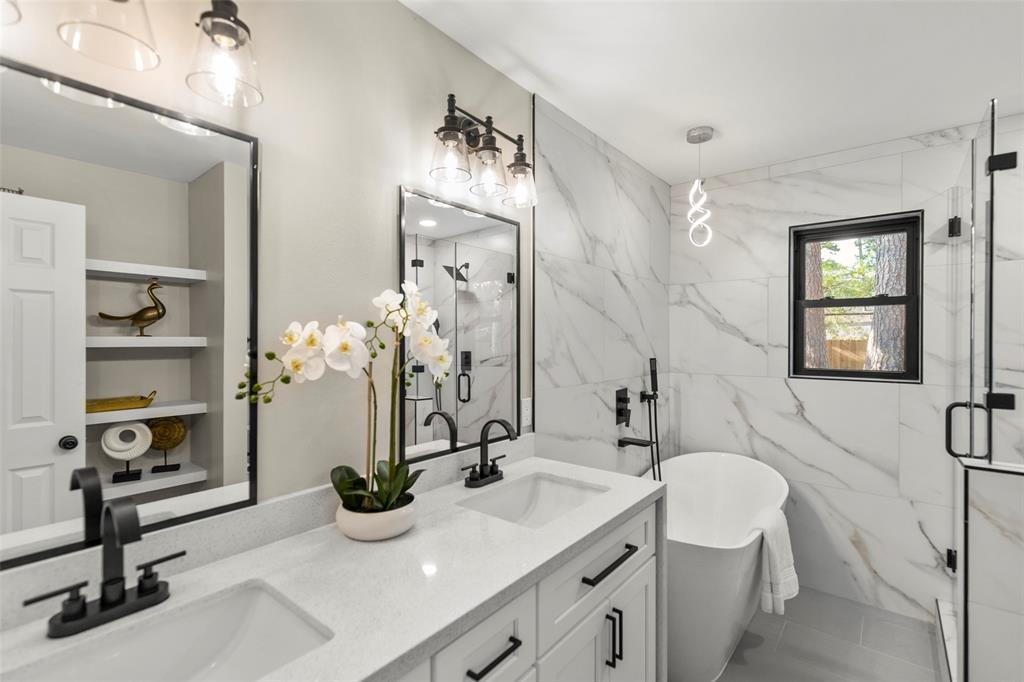 Property Photo: 10006 Candlewood Drive TX 77042