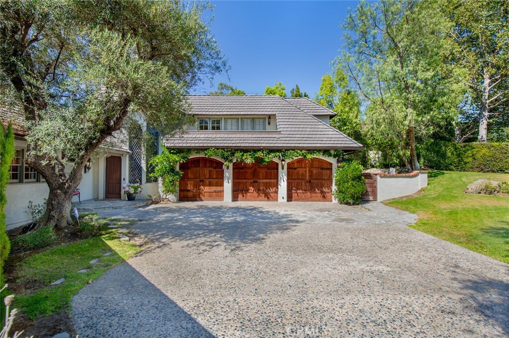 Property Photo:  25101 Buckskin Drive  CA 92653 