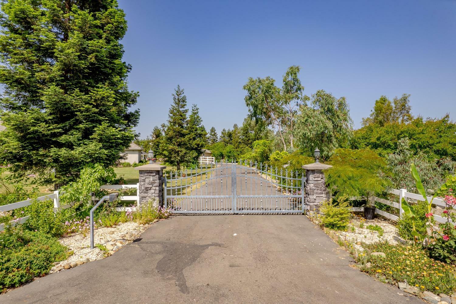 Property Photo:  9850 Sherman Lane  CA 95693 