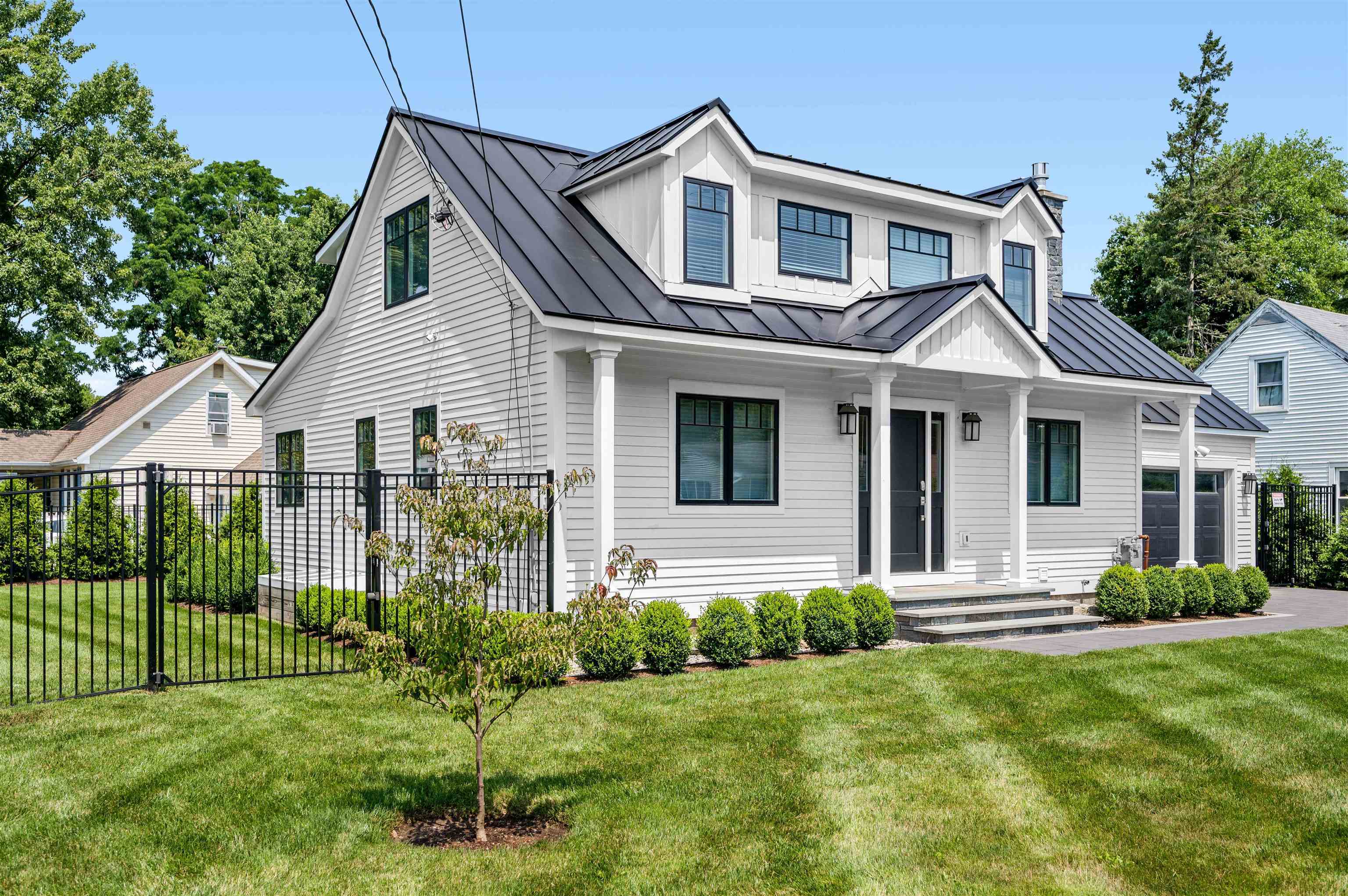 Property Photo: 39 South Summit Street VT 05452