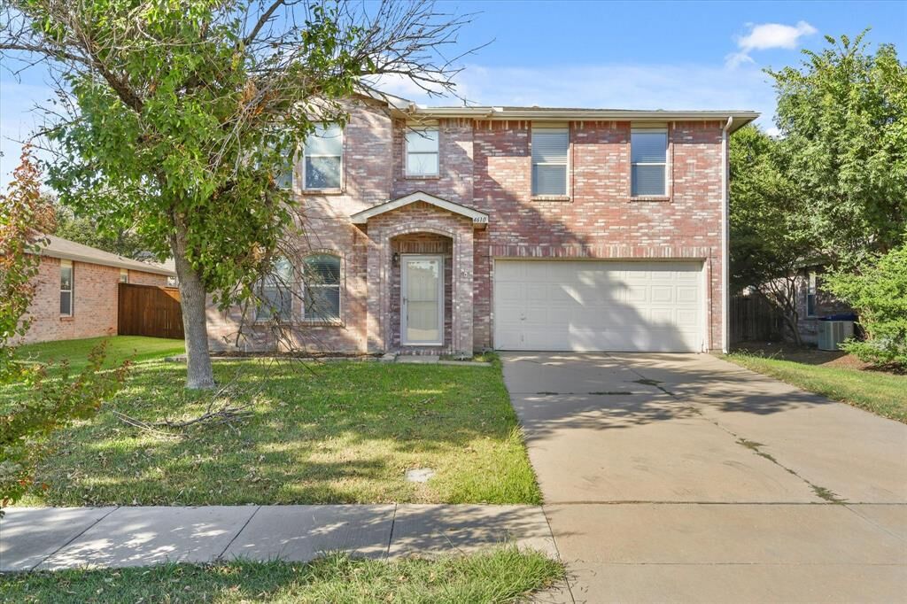 Property Photo: 4610 N Wedgewood Drive N TX 75070