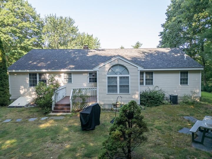 Property Photo: 17 Ashley St MA 01463