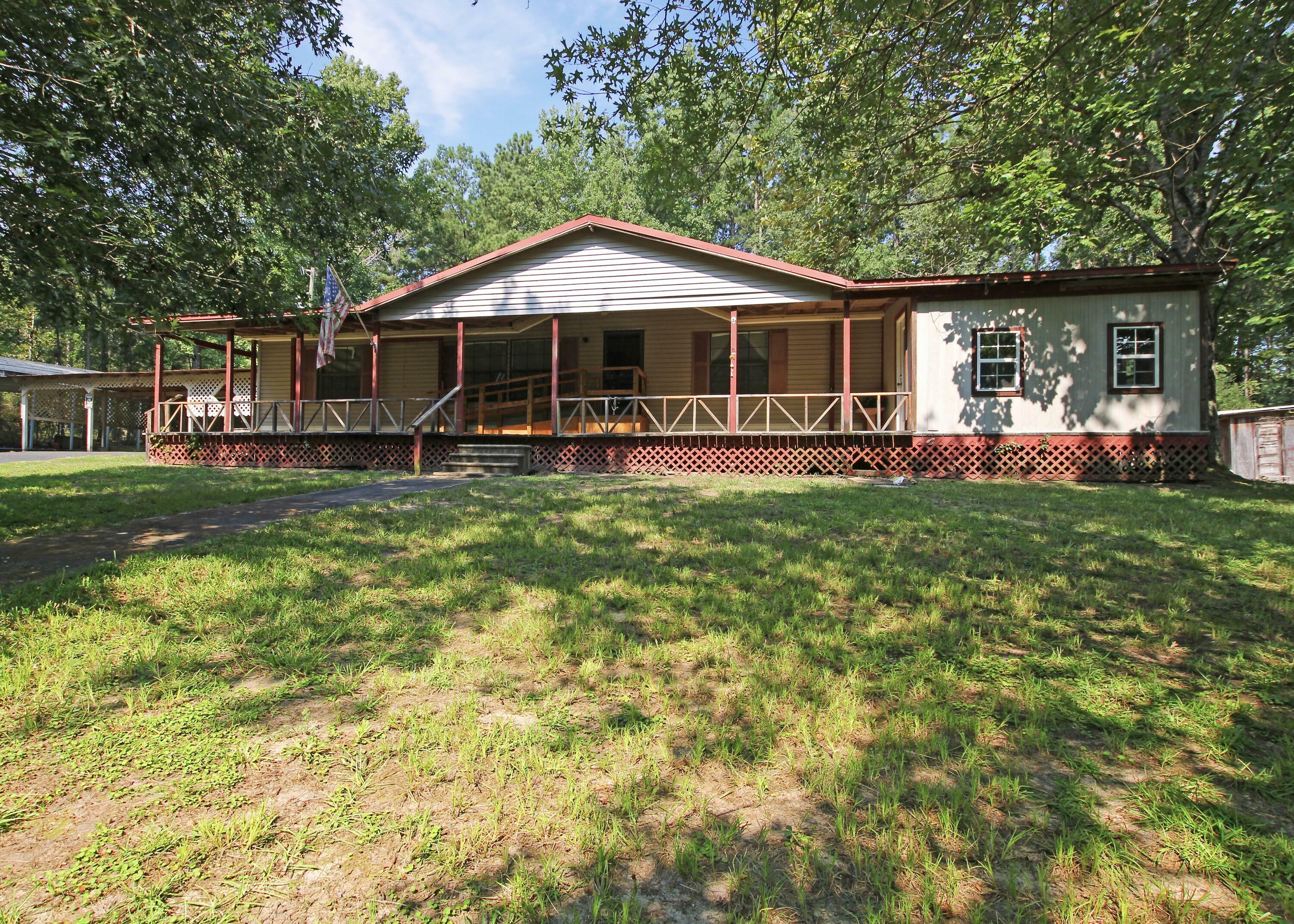 Property Photo:  1172 Tom Beckcom Rd  LA 71403 