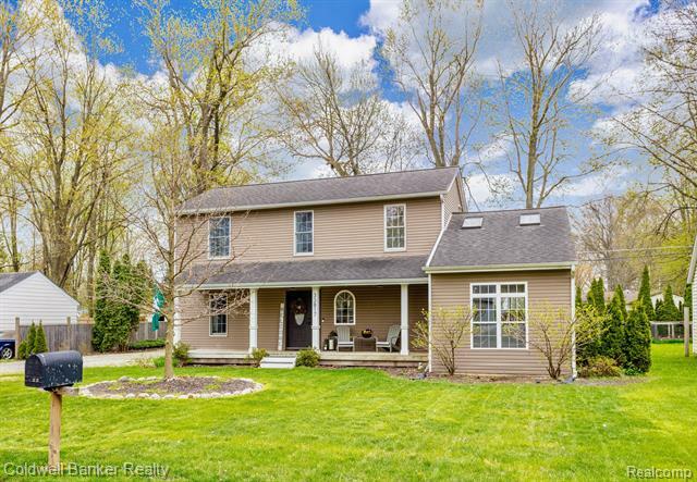 Property Photo:  33817 Rhonswood Street  MI 48335 