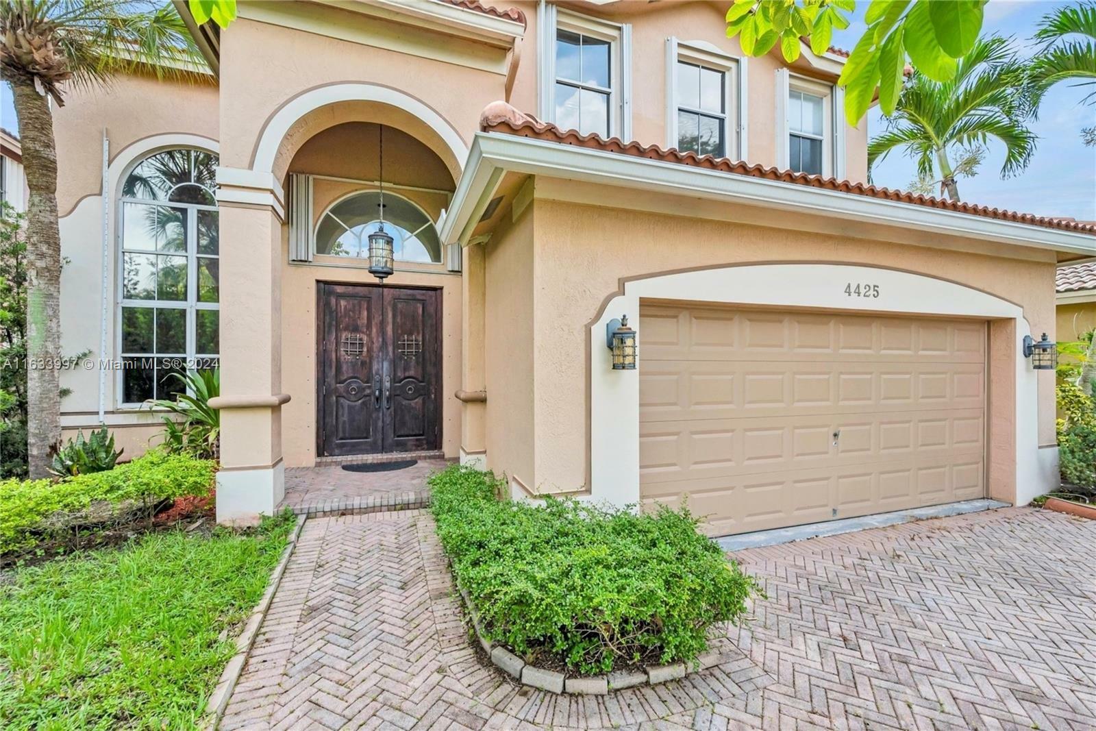 Property Photo:  4425 SW 160th Ct  FL 33185 