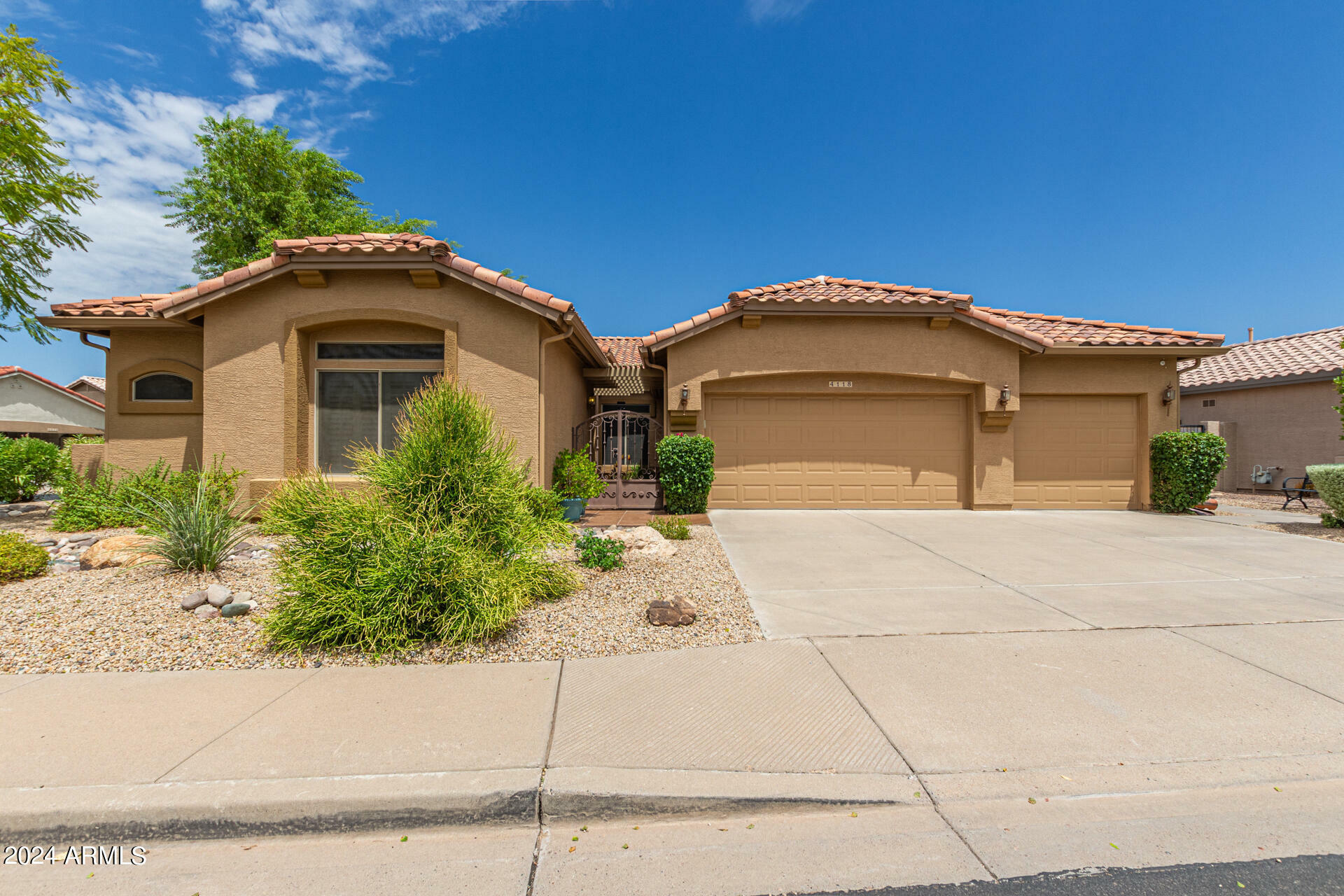 Property Photo:  4118 E Walnut Road  AZ 85298 