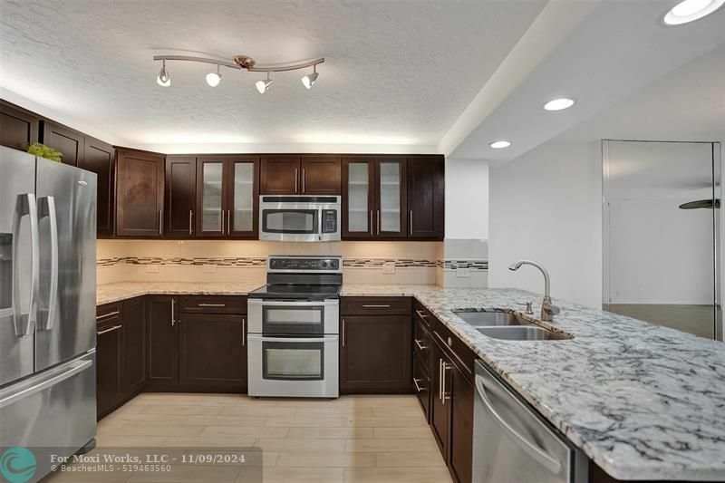 Property Photo:  145 S Ocean Avenue 207  FL 33404 