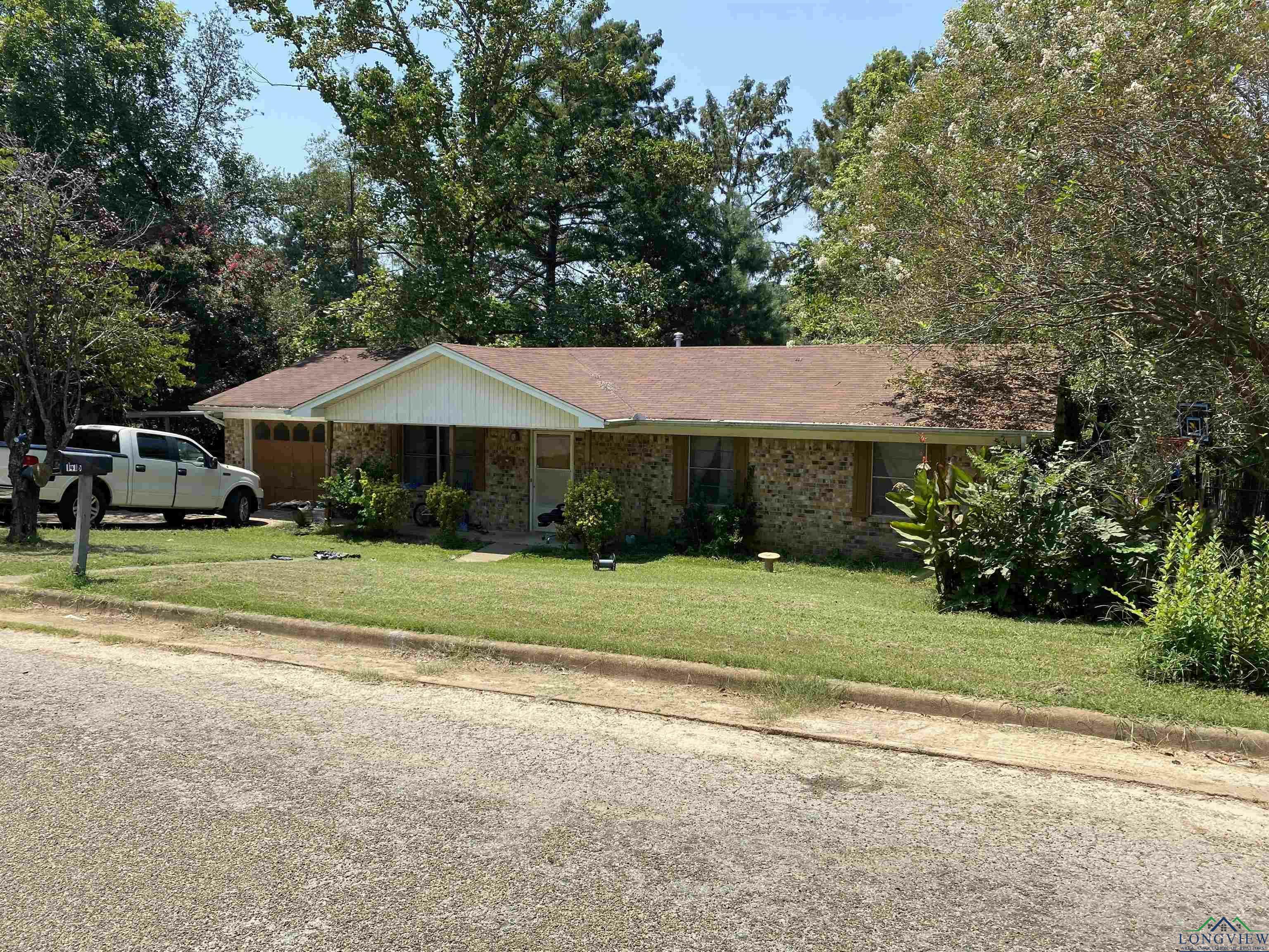 1416 Frost  Gilmer TX 75644 photo