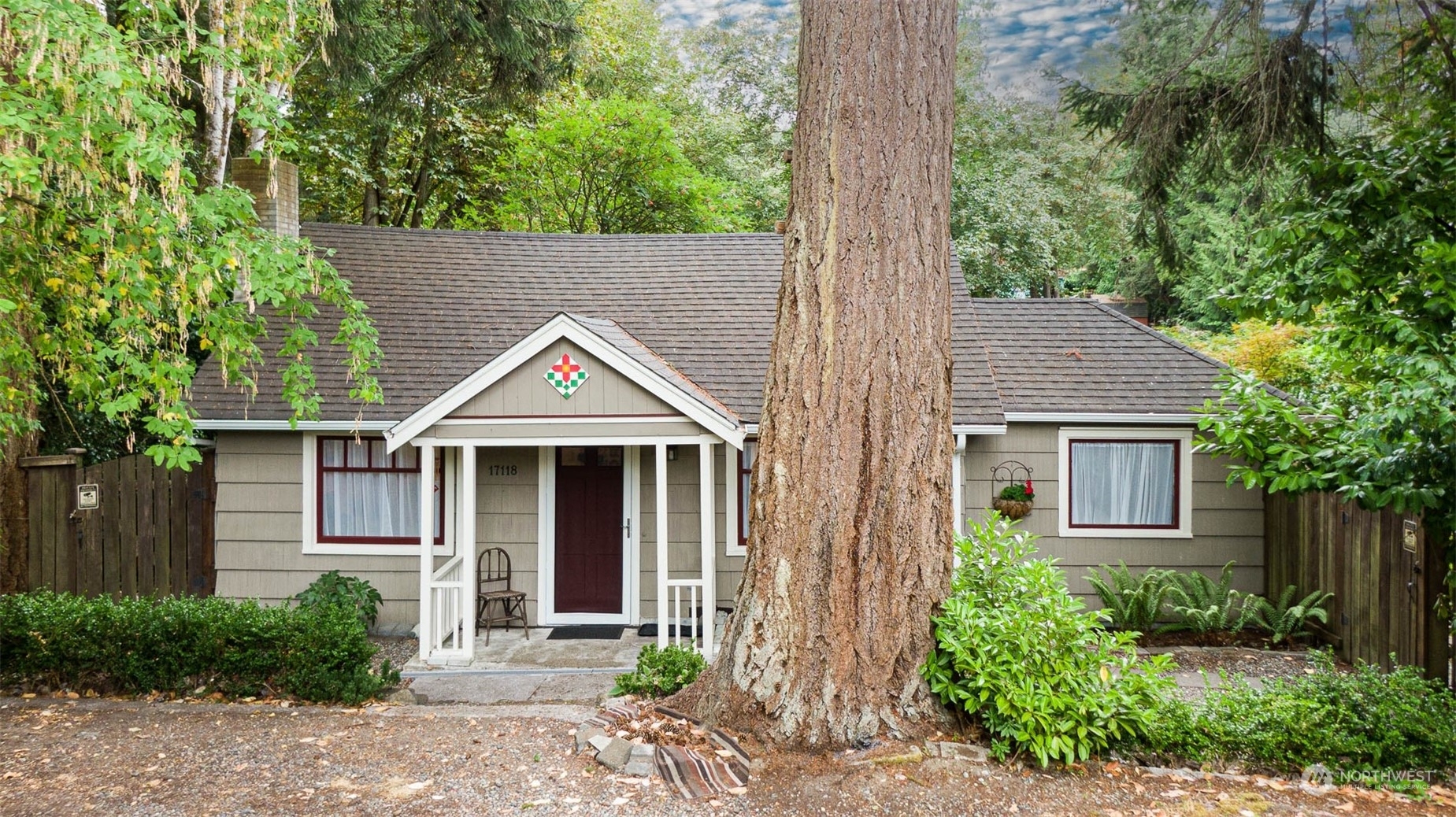 Property Photo:  17118 Tabor Avenue SW  WA 98070 