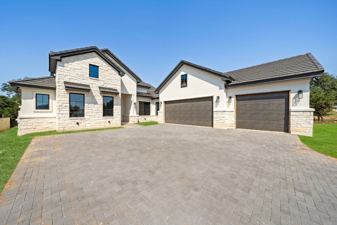 Property Photo:  1008 Flint Ridge Trail  TX 78628 