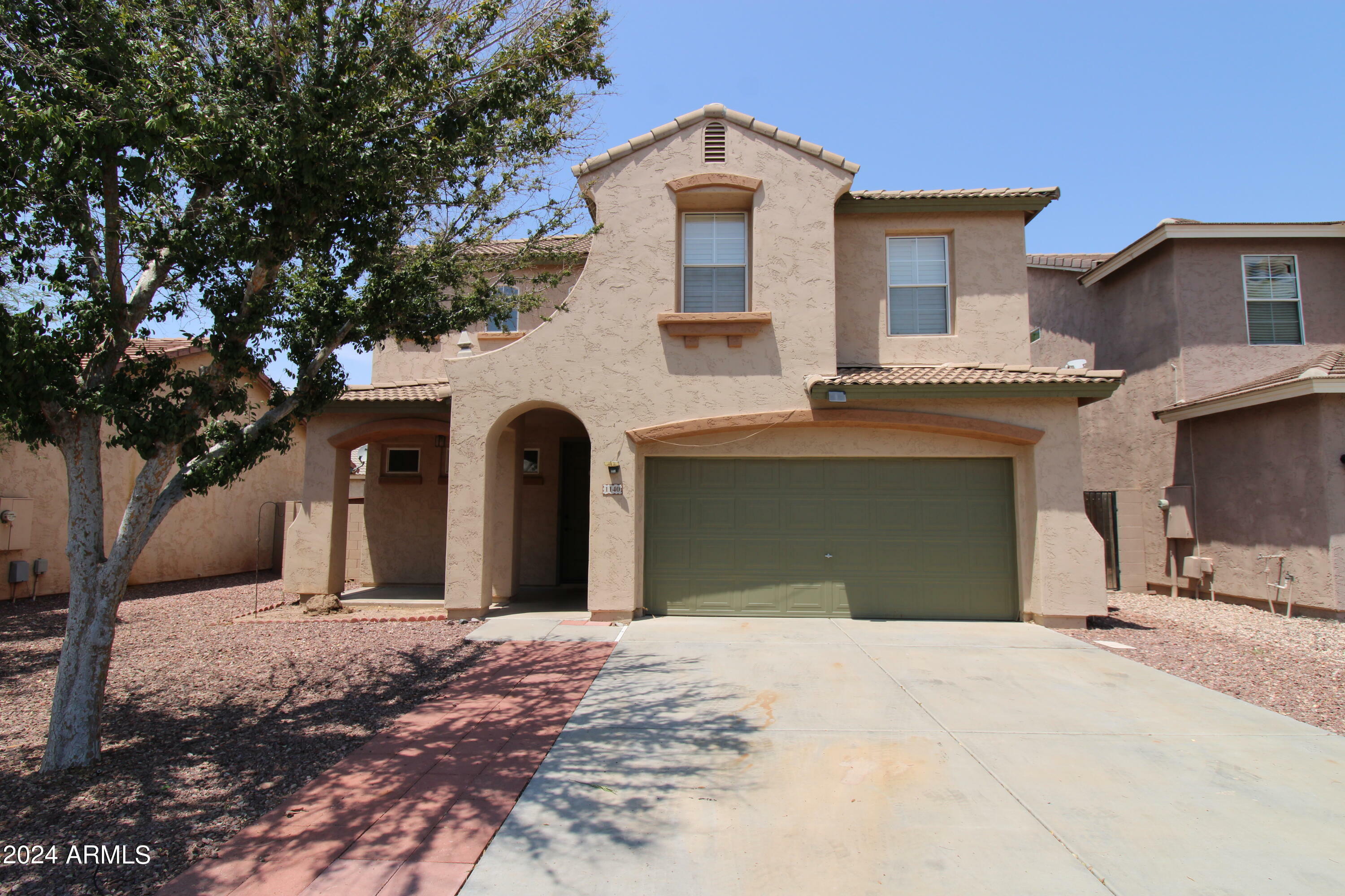 Property Photo:  1140 E Ferrara Street  AZ 85140 