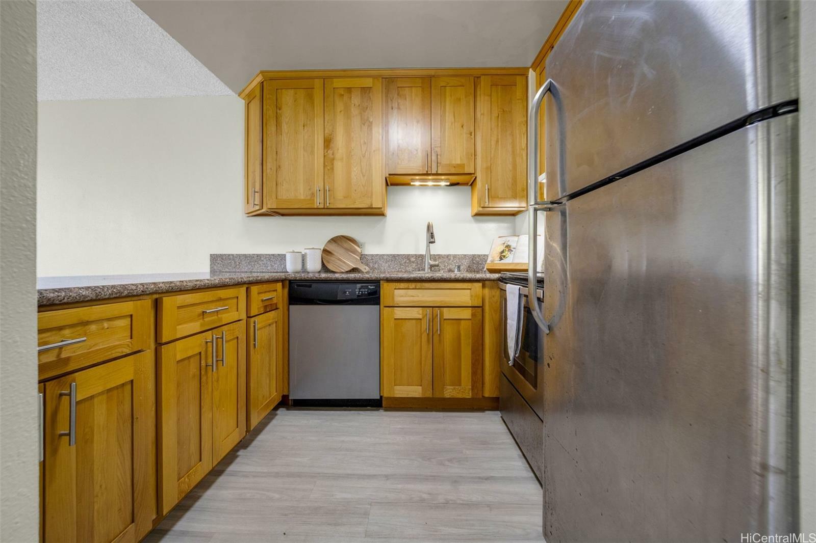 Property Photo:  55 S Kukui Street D304  HI 96813 