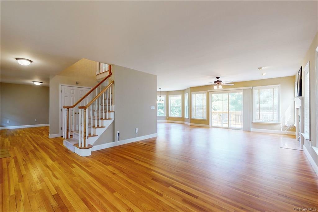 Property Photo:  31 Millstream Court  NY 12564 