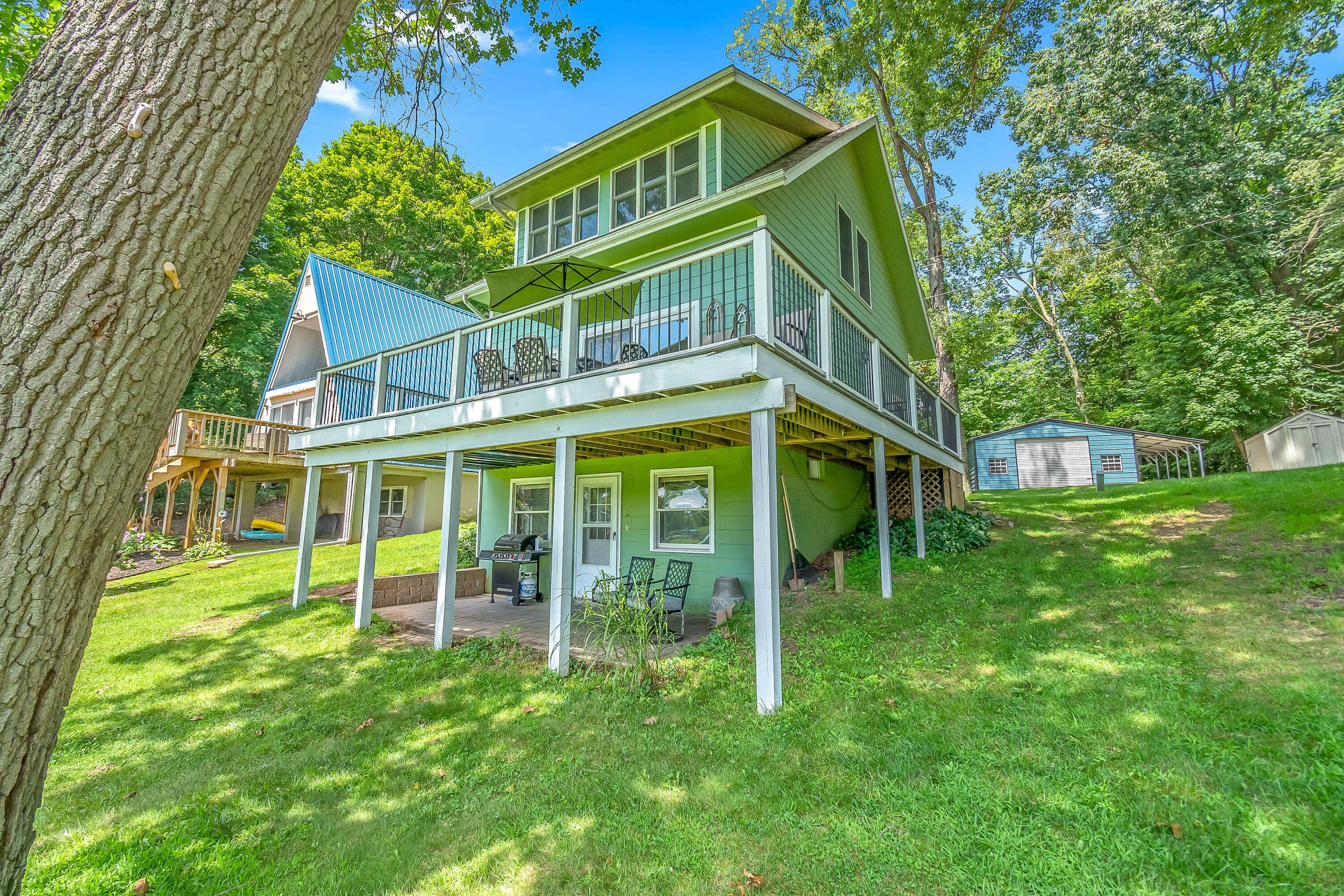 Property Photo:  1917 Horst Road  MI 49082 