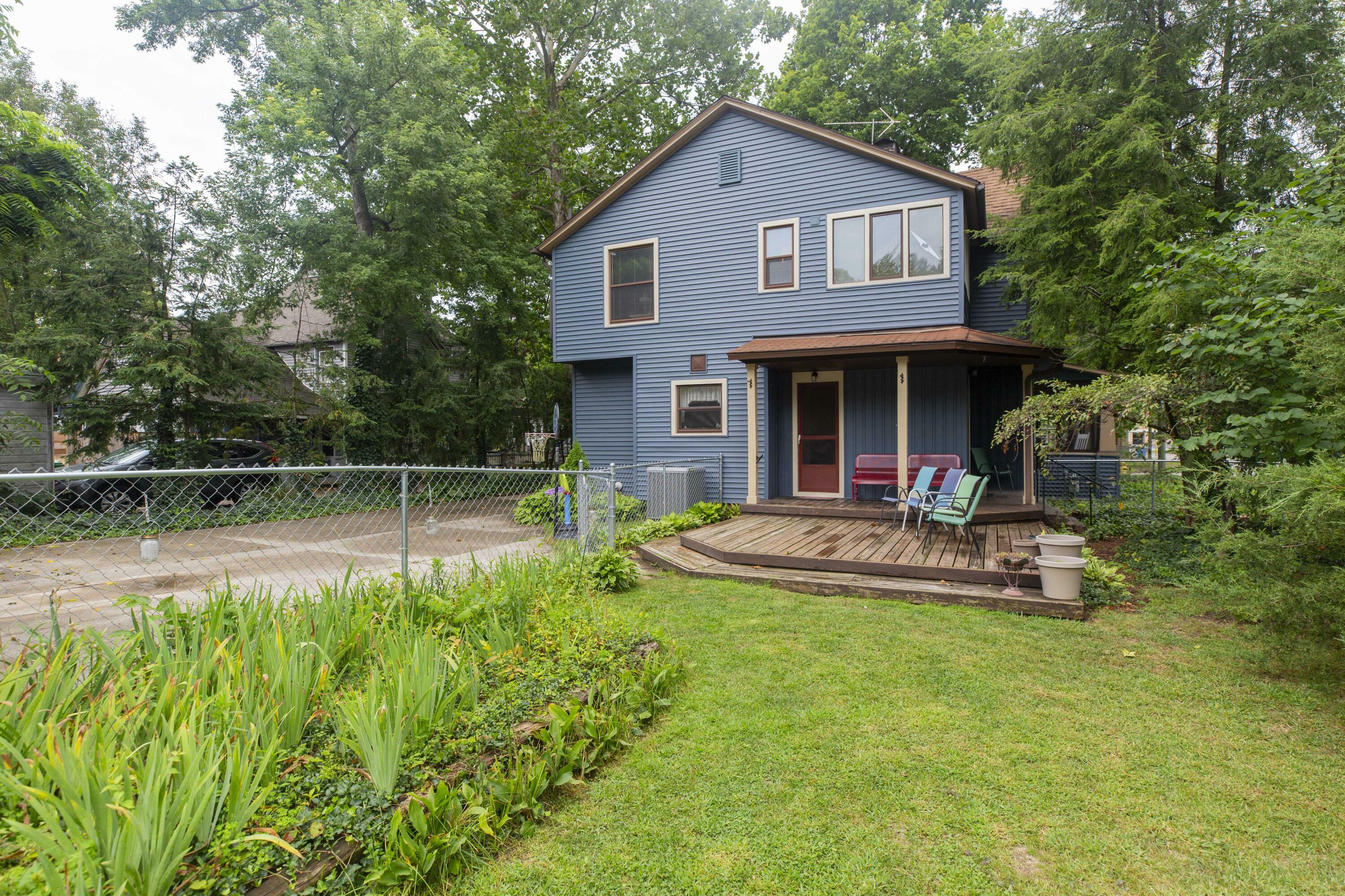 Property Photo:  303 S Saint Joseph Avenue  MI 49120 