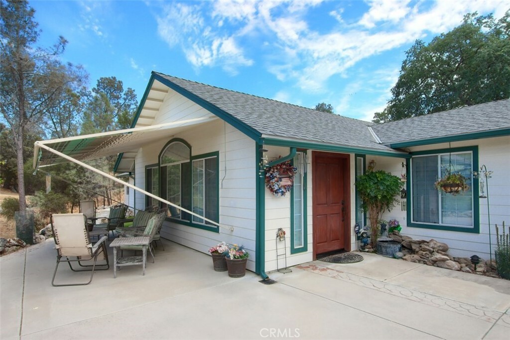 Property Photo:  43381 Running Deer Drive  CA 93614 