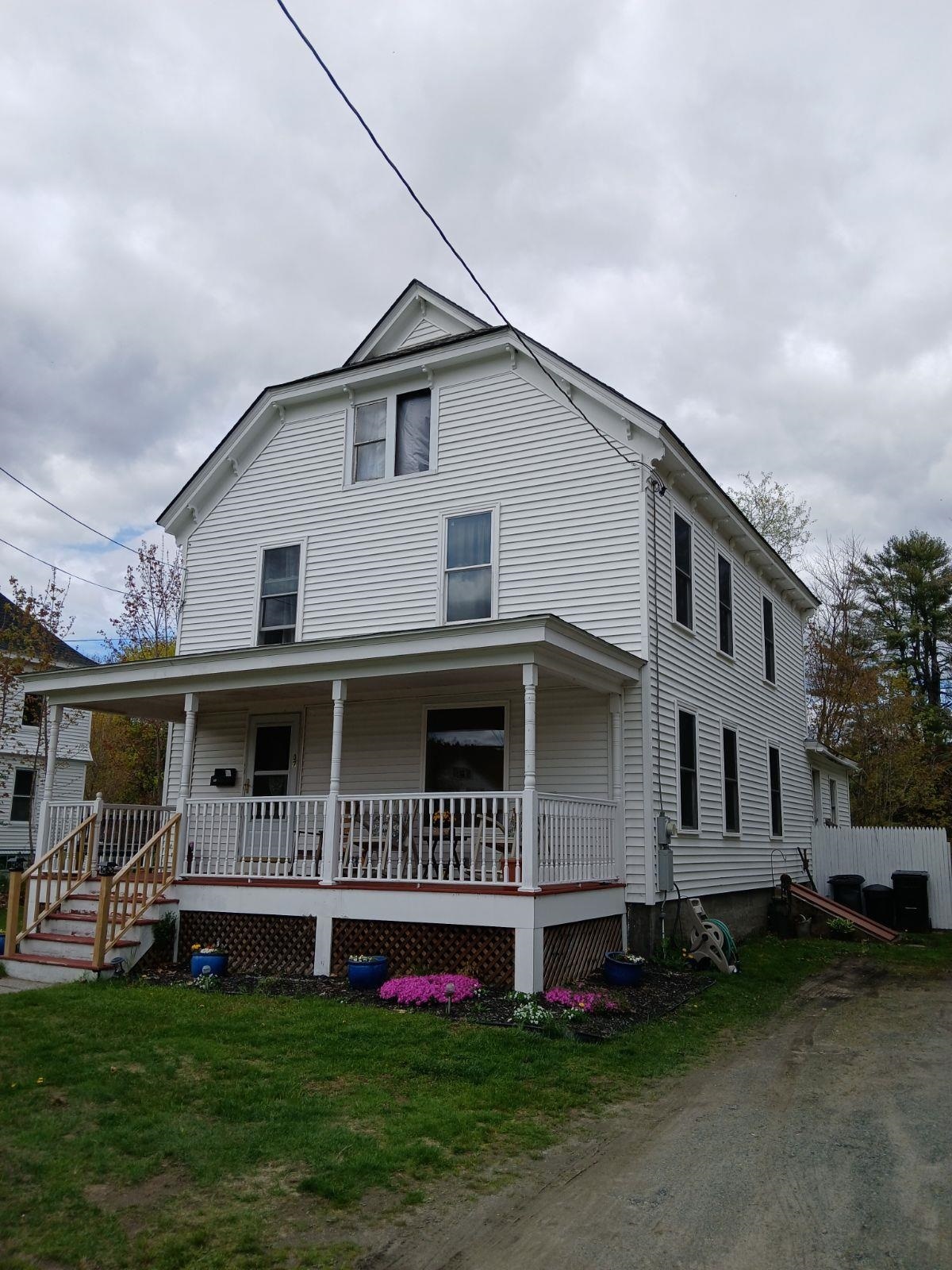 Property Photo:  37 Oak Street  NH 03773 