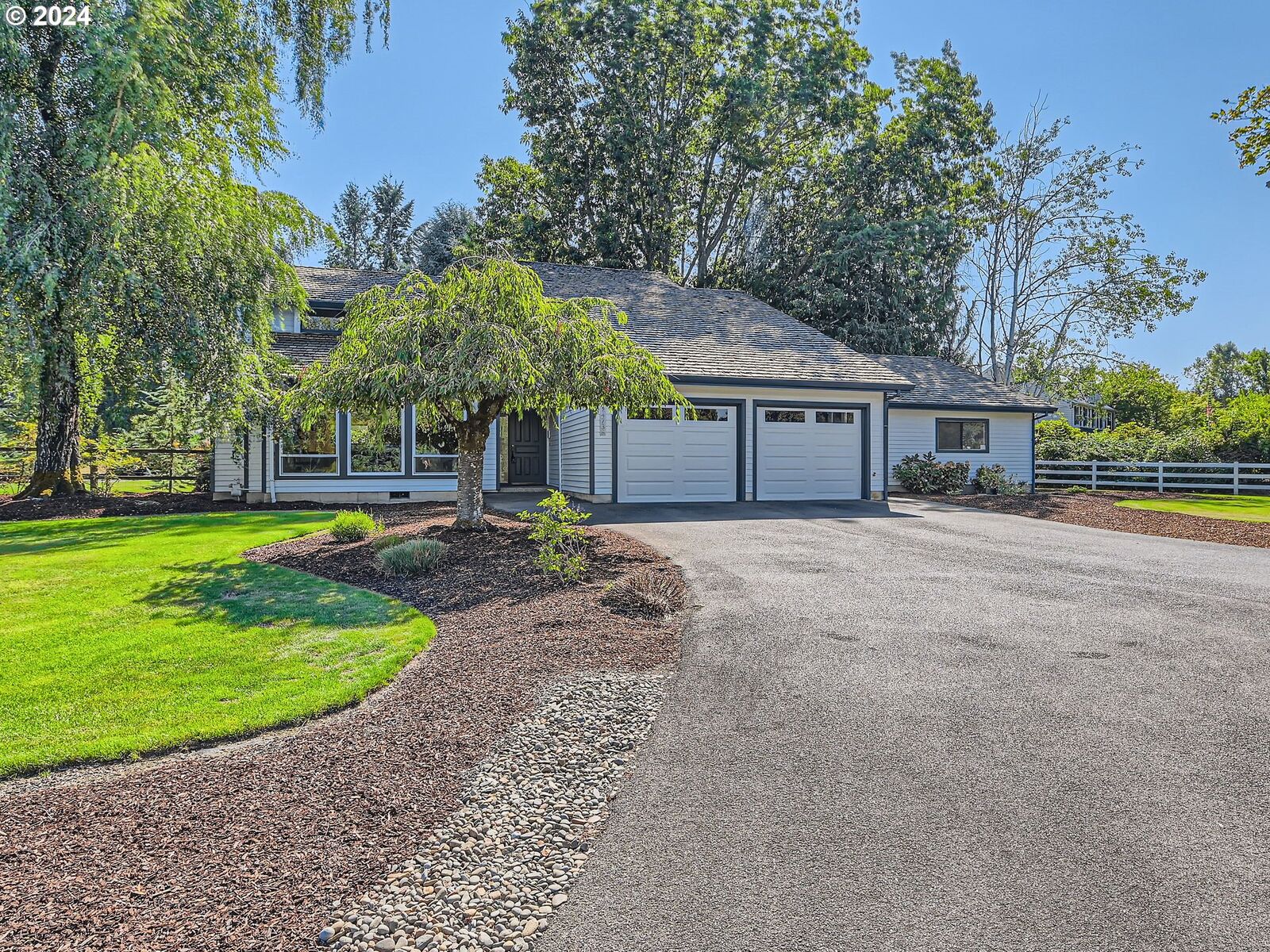 Property Photo:  24736 NE Prairie View Dr  OR 97002 