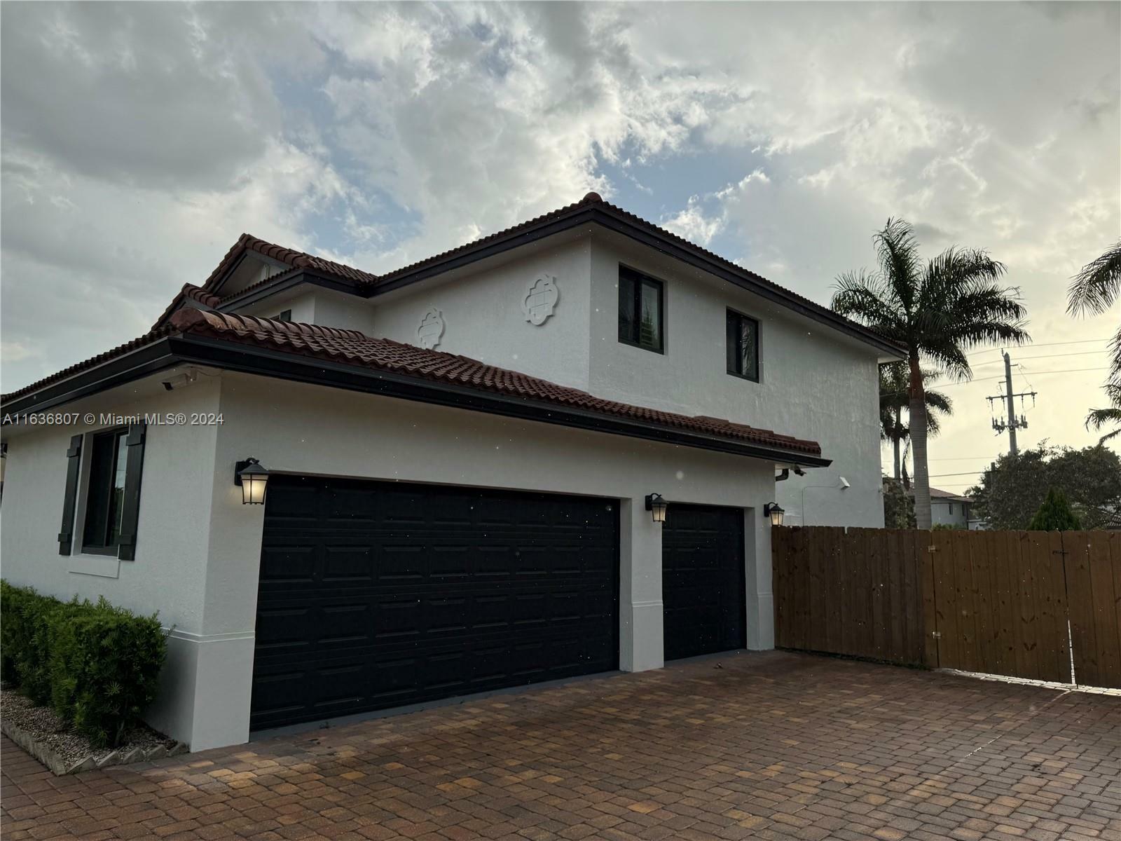 Property Photo:  6920 SW 96th Ct  FL 33173 