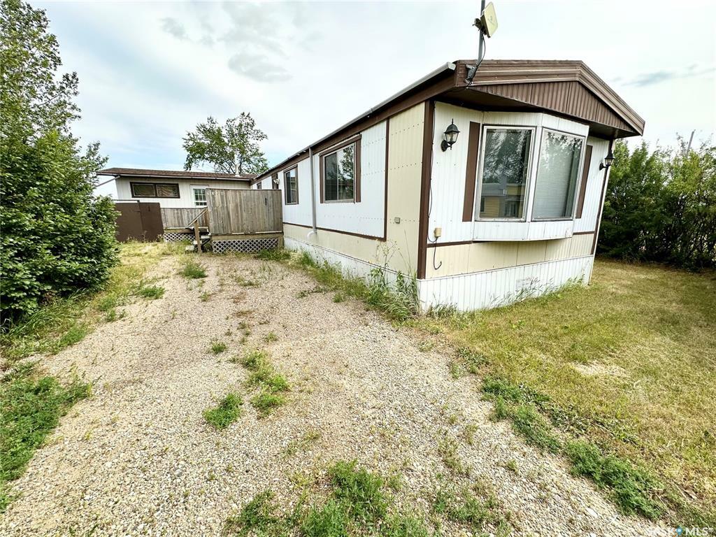 Property Photo:  2300 Hall Street  SK S0C 1H0 