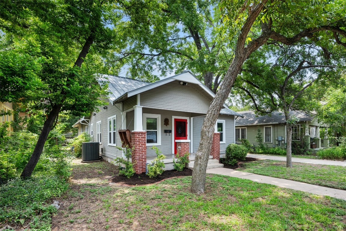 Property Photo:  3903 Duval Street  TX 78751 