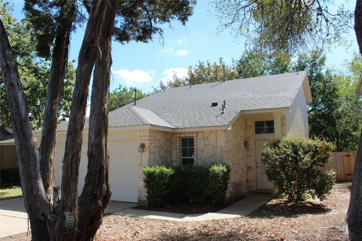 Property Photo:  11118 Jim Thorpe Lane  TX 78748 