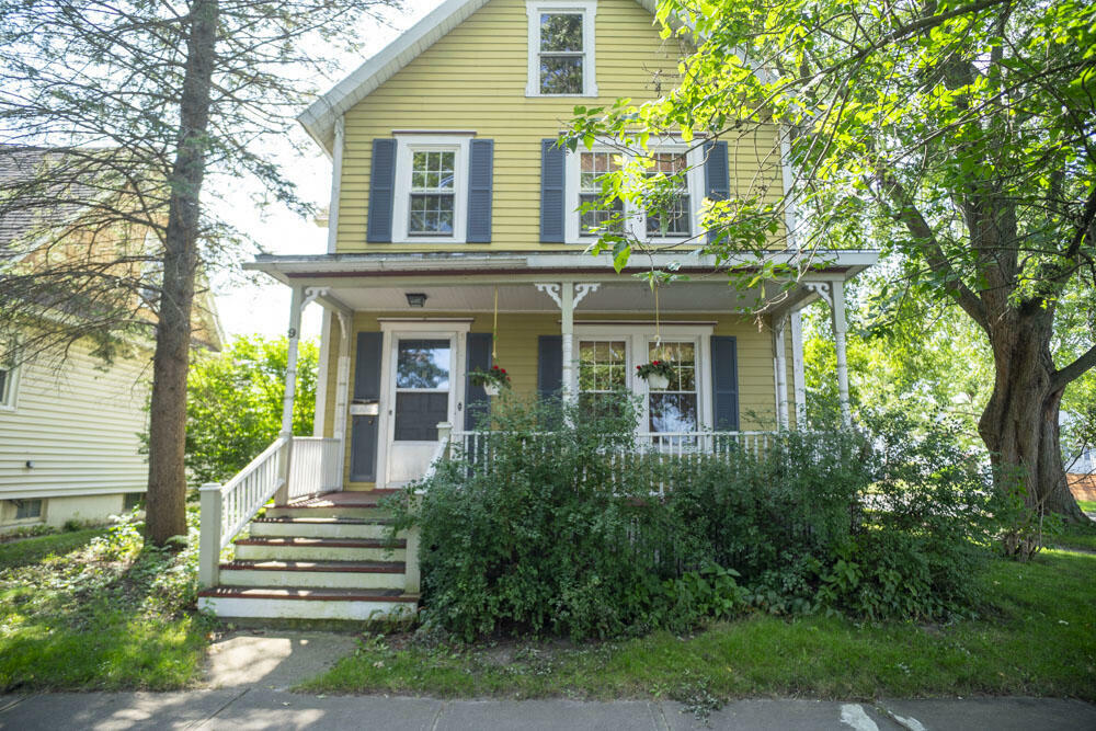 Property Photo:  9 Stetson Avenue  NY 12901 