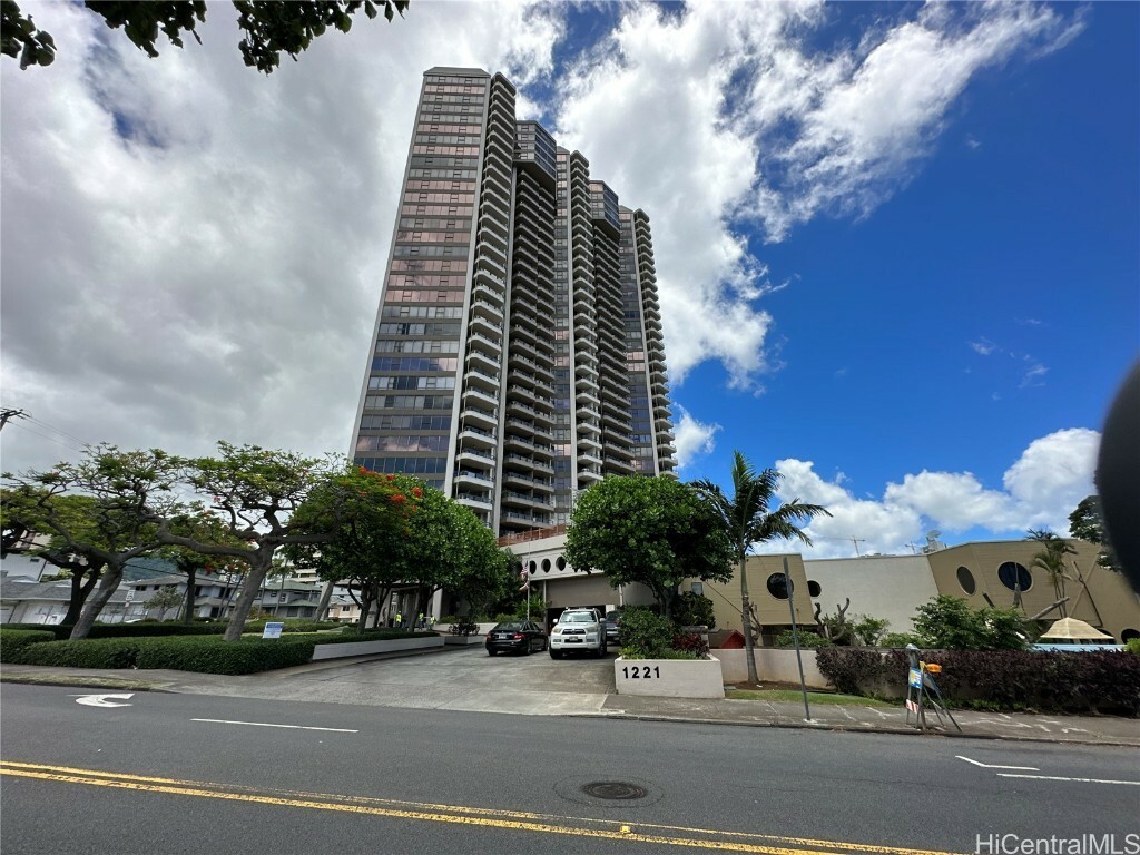 1221 Victoria Street 804  Honolulu HI 96814 photo