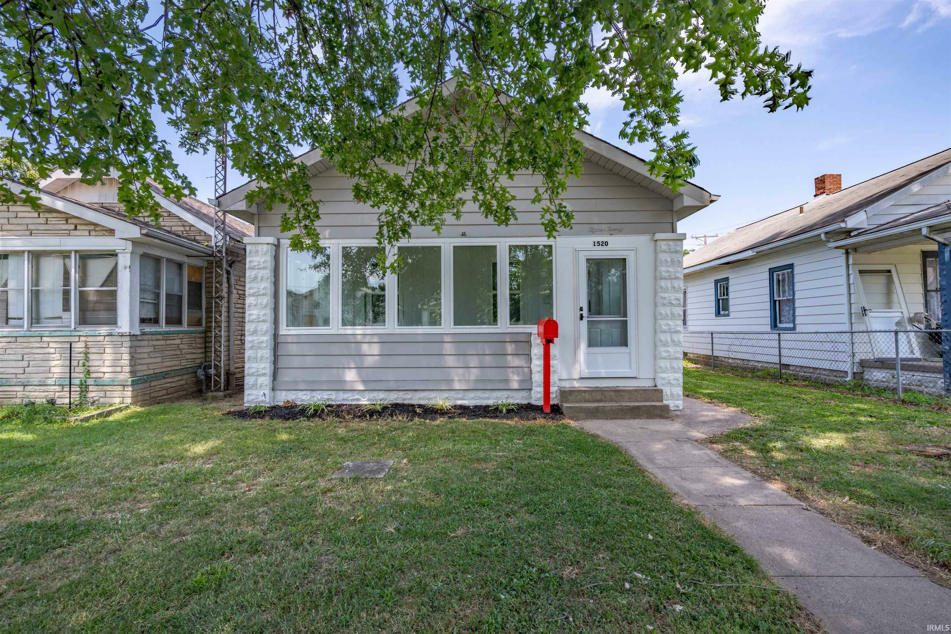 Property Photo:  1520 E Indiana Street  IN 47711 