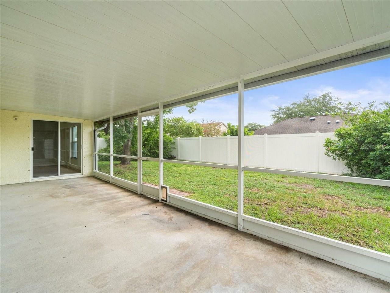 Property Photo:  15007 Trail Creek Place  FL 33625 