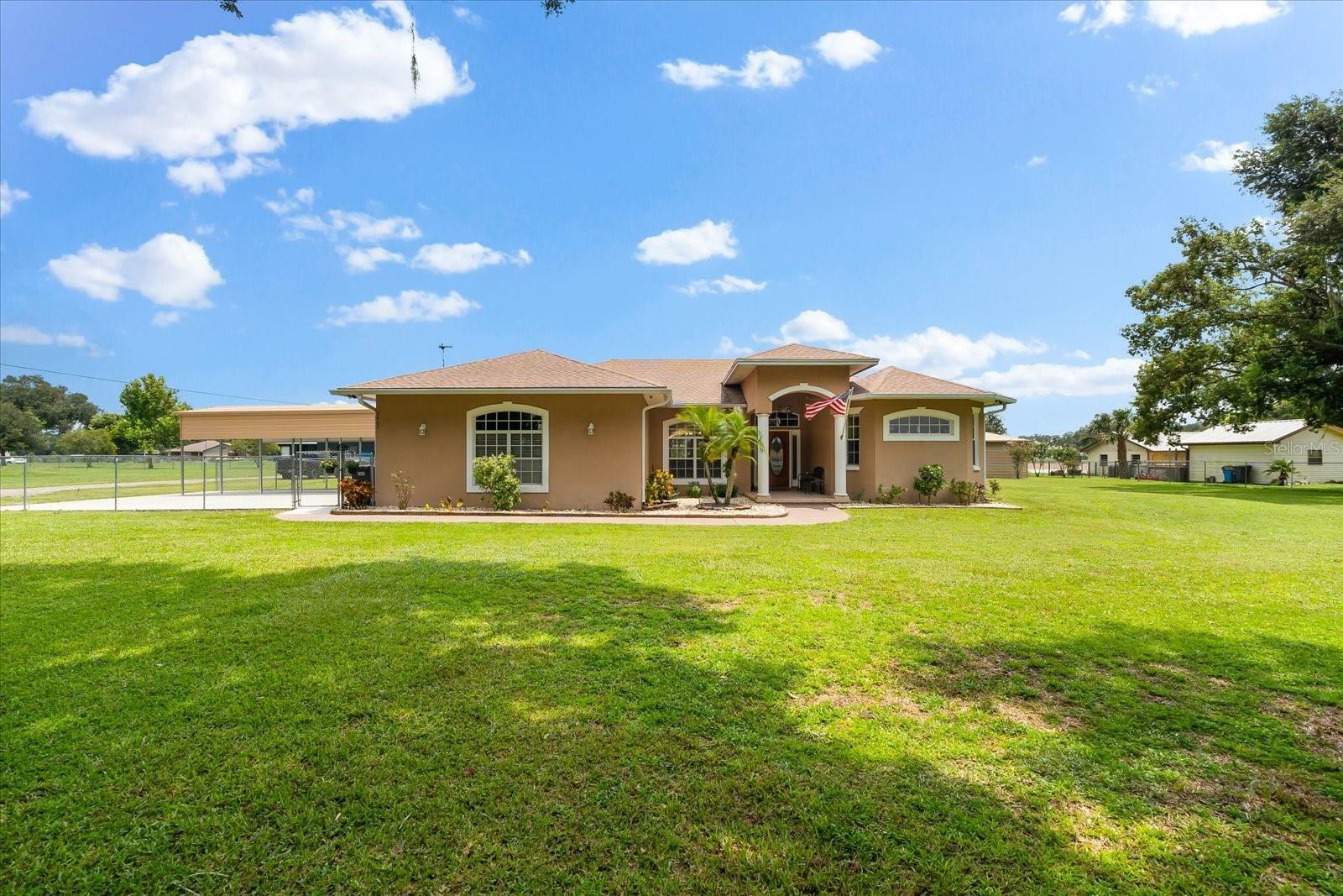 Property Photo:  3403 Aul Country Place  FL 33566 