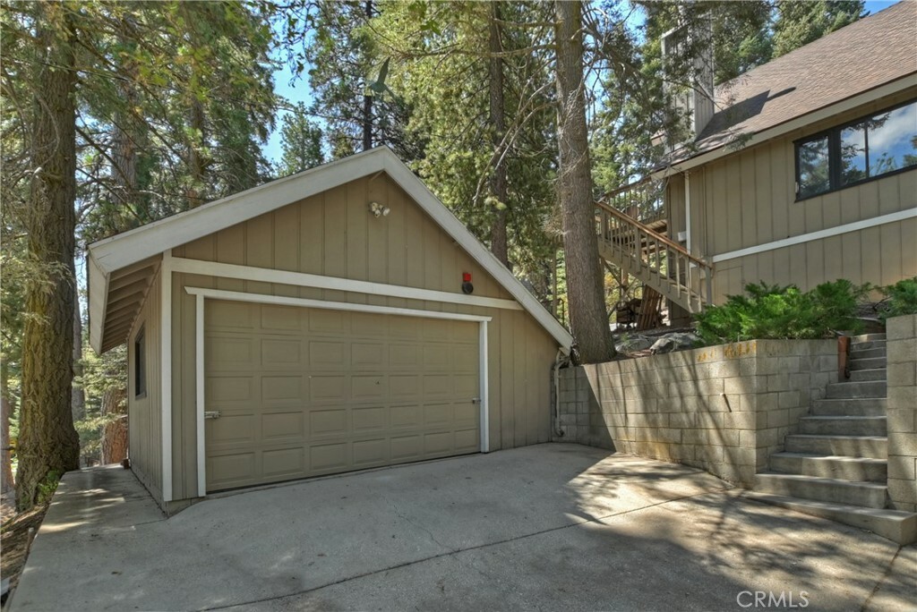 Property Photo:  26545 Forest Lane  CA 92391 