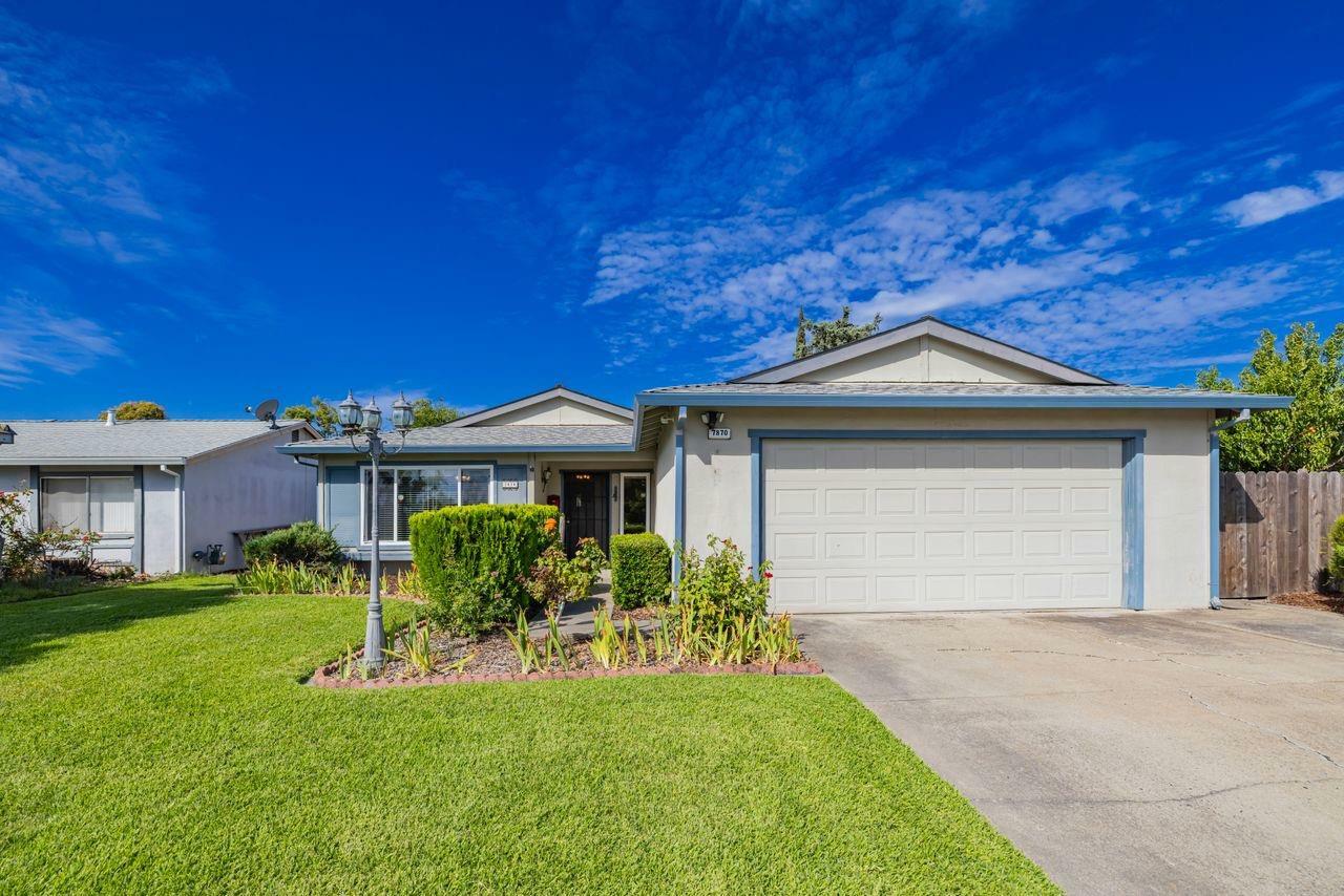 Property Photo: 7870 Grandstaff Drive CA 95823
