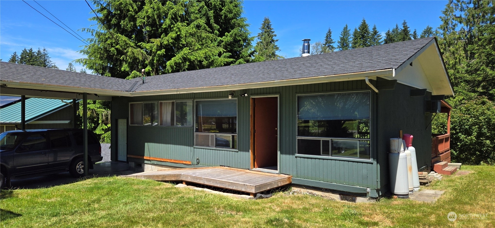 Property Photo: 16527 Stilly Way WA 98223