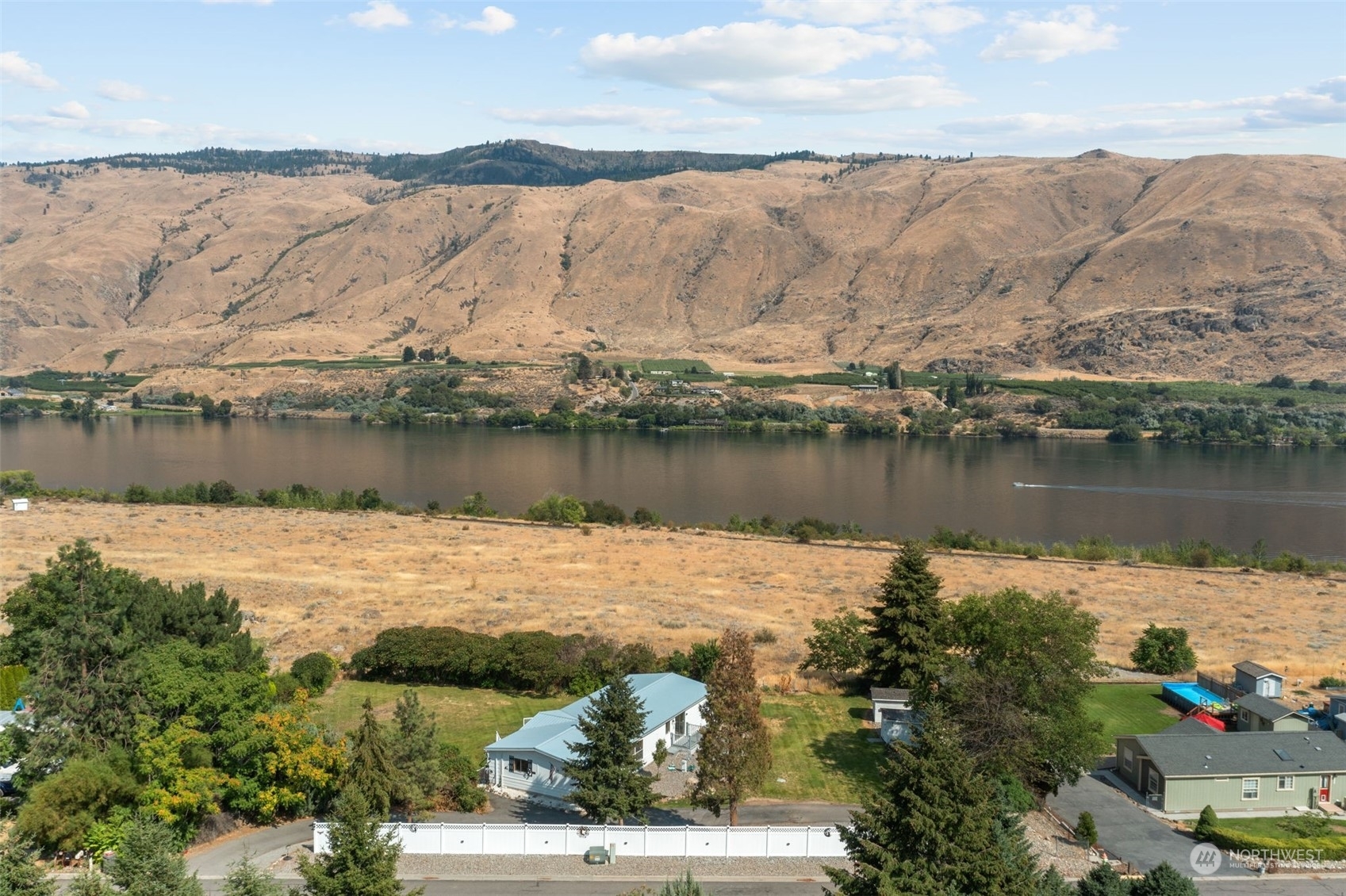 Property Photo:  8117  Tilly Lane  WA 98801 