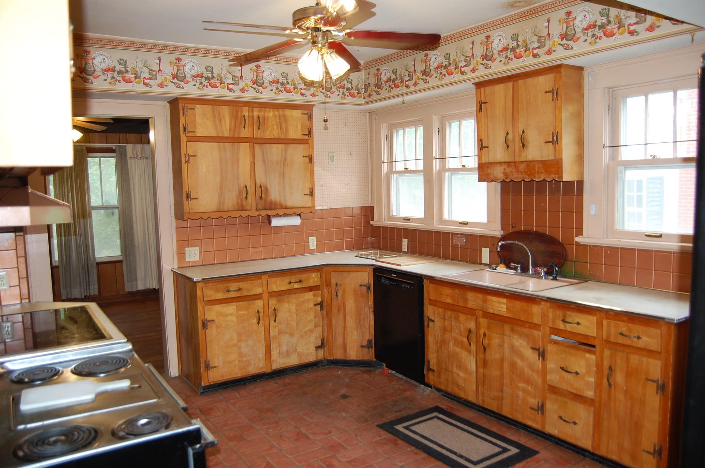 Property Photo:  446 N Bluff  KS 67208 