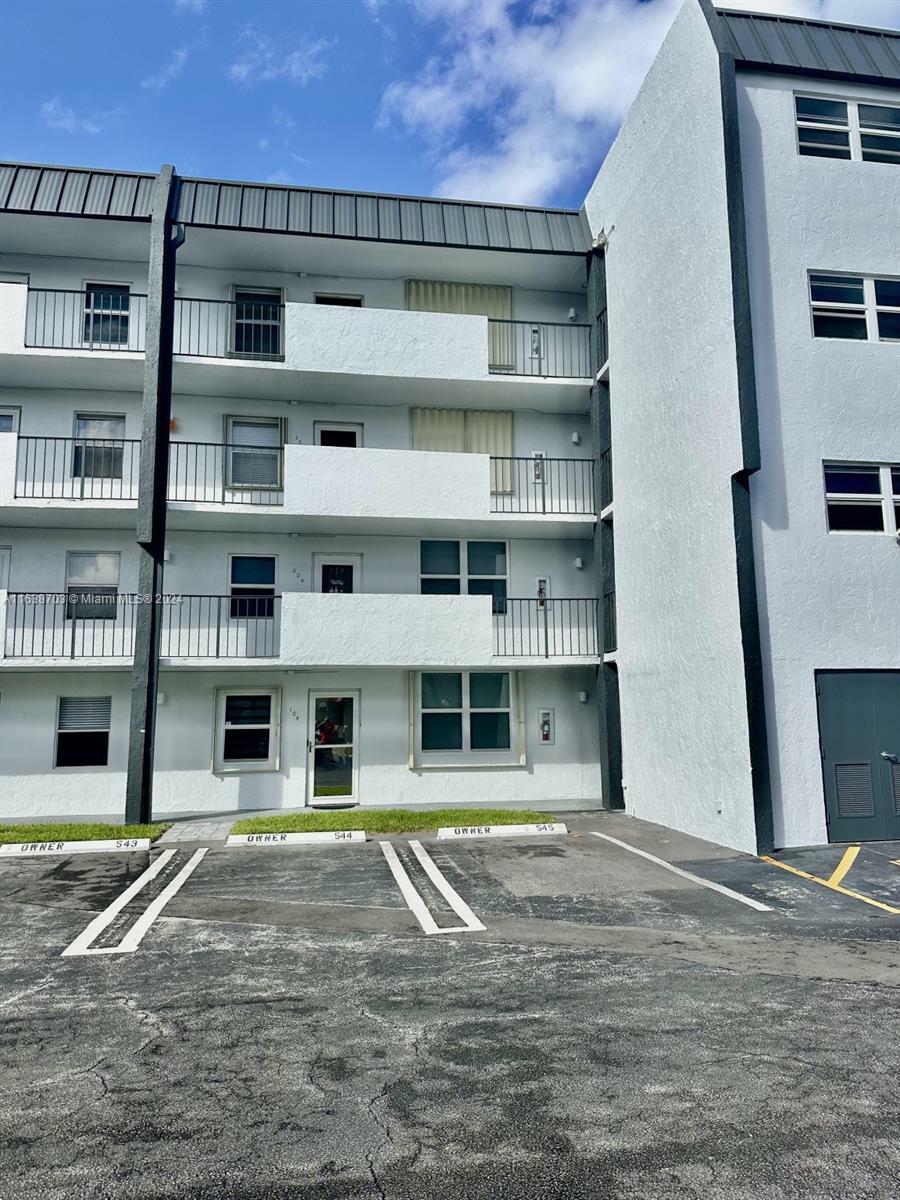 Property Photo:  777 S Federal Hwy 104O  FL 33062 