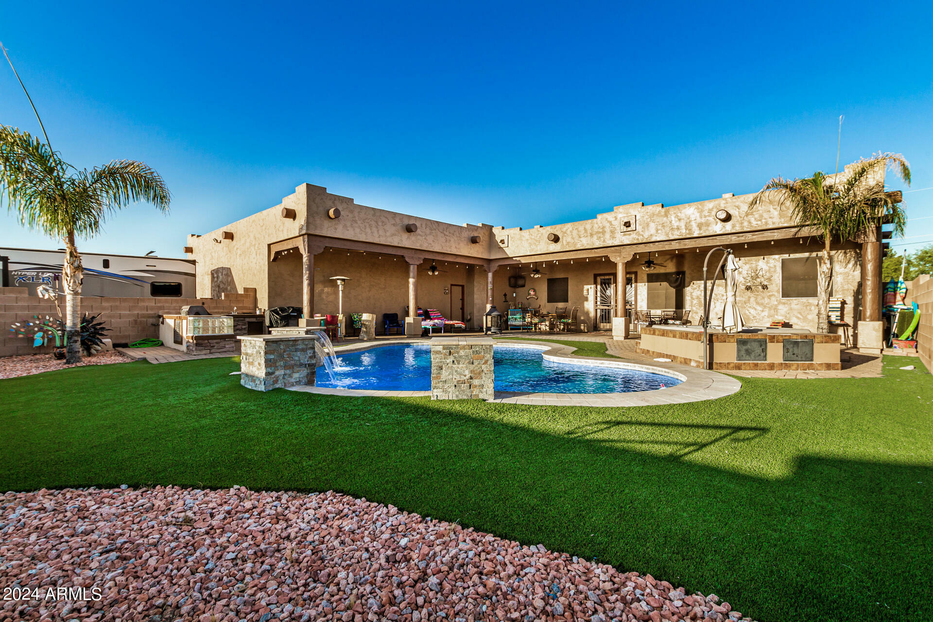 Property Photo:  2310 S Val Vista Road  AZ 85119 