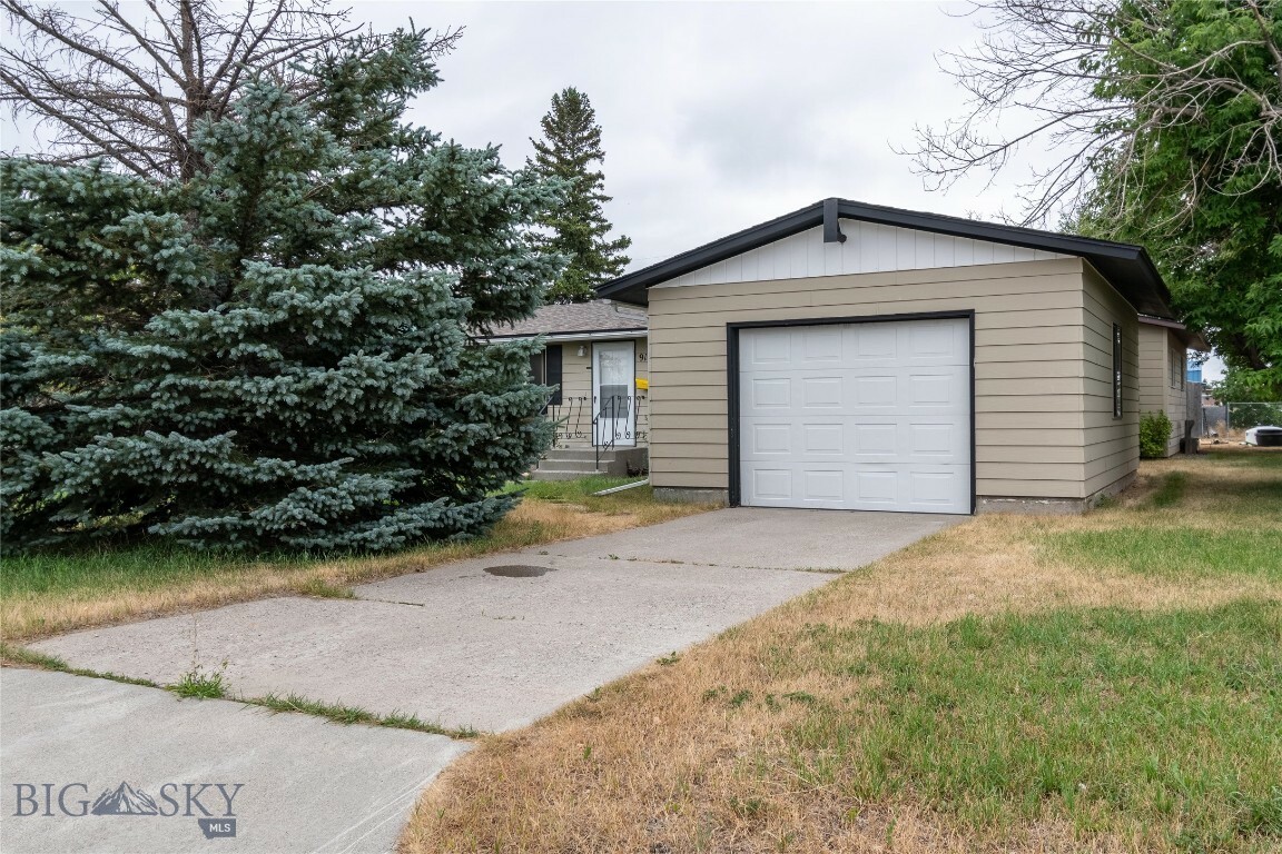 Property Photo:  915 E 2nd  MT 59011 