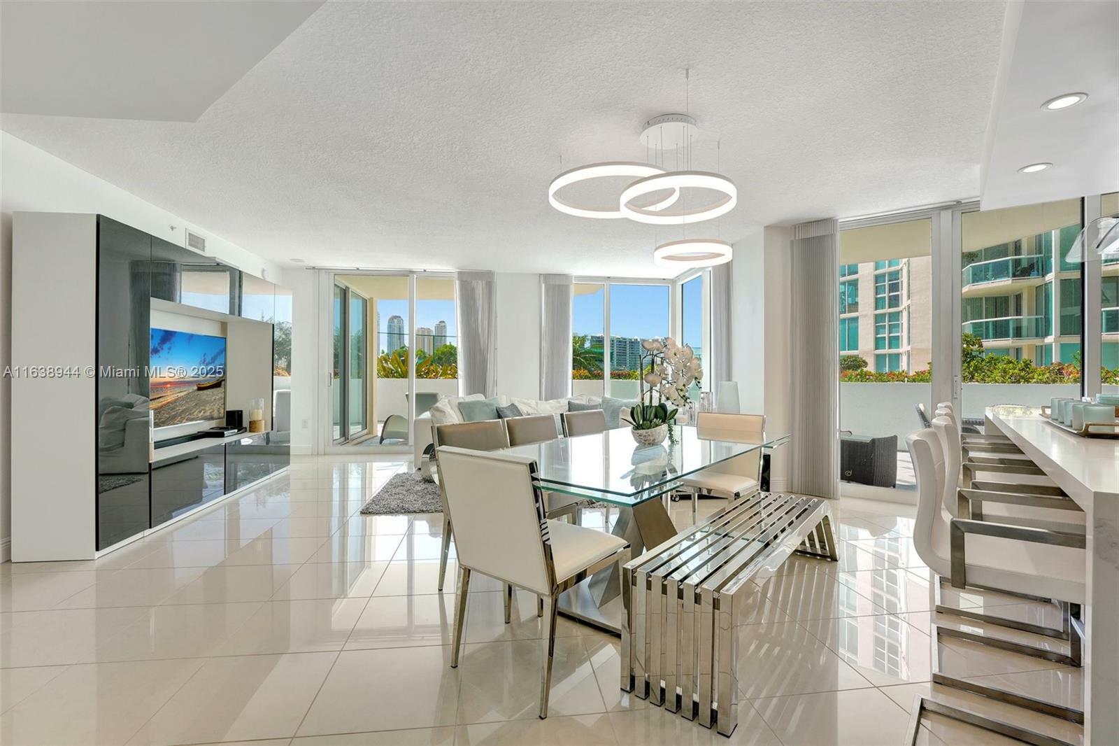 Property Photo: 3370 Hidden Bay Dr 404 FL 33180